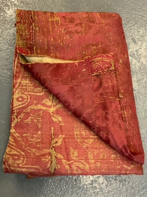 Damask antique composite silk hanging (262 x 95cm)