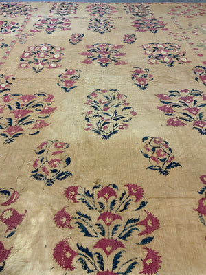 Uzbekistan Antique Uratube / Khojand Uzbekistan suzani  (222 x 158cm)