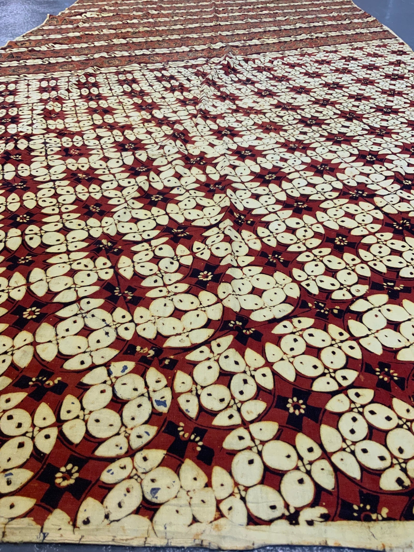 Javanese cotton batik sarong (201 x 101cm)