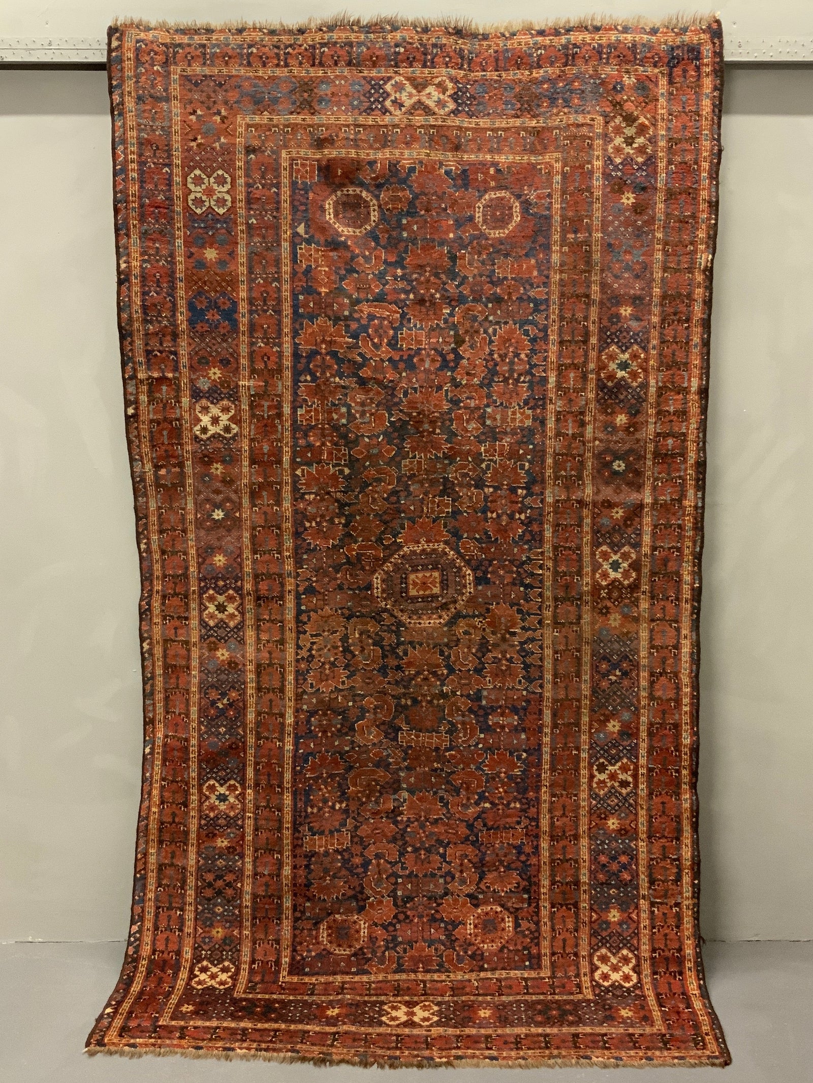Beshir antique small carpet (270 x 153cm)