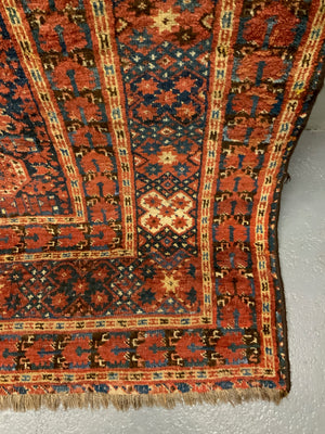 Beshir antique small carpet (270 x 153cm)