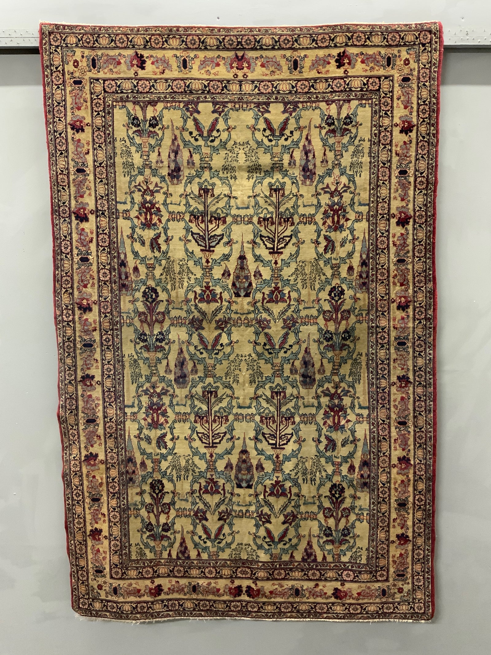 Ravar Kirman all-over design antique rug (210 x 136cm)