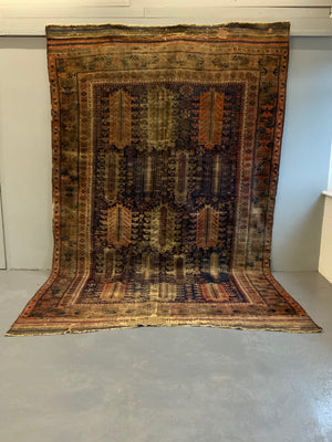 Balouch antique carpet (372 x 266cm)