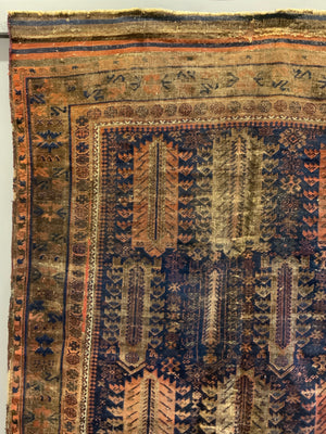 Balouch antique carpet (372 x 266cm)