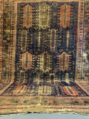 Balouch antique carpet (372 x 266cm)