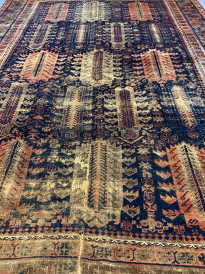 Balouch antique carpet (372 x 266cm)