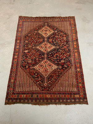 Khamseh antique rug (199 x 137cm)