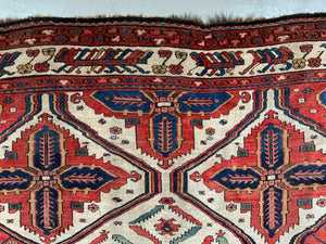 Antique Bactiari carpet (325 x 282cm)