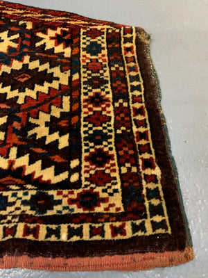 Turkmen small antique asmalyk (42 x 69cm)