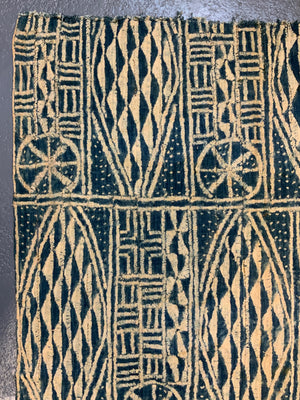 Cameroon vintage Ndop indigo block print (150 x 99cm)