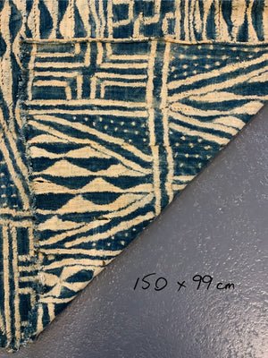 Cameroon vintage Ndop indigo block print (150 x 99cm)
