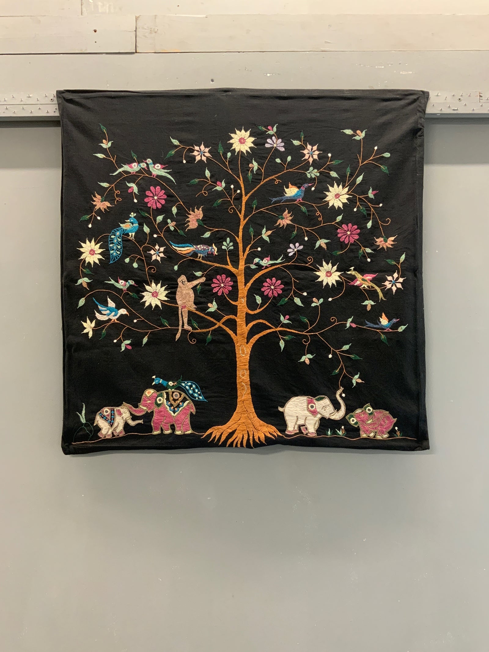 Indian embroidery (80 x 80cm)