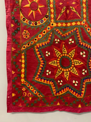 Uzbekistan Pskent suzani (202 x 229cm)