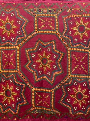 Uzbekistan Pskent suzani (202 x 229cm)