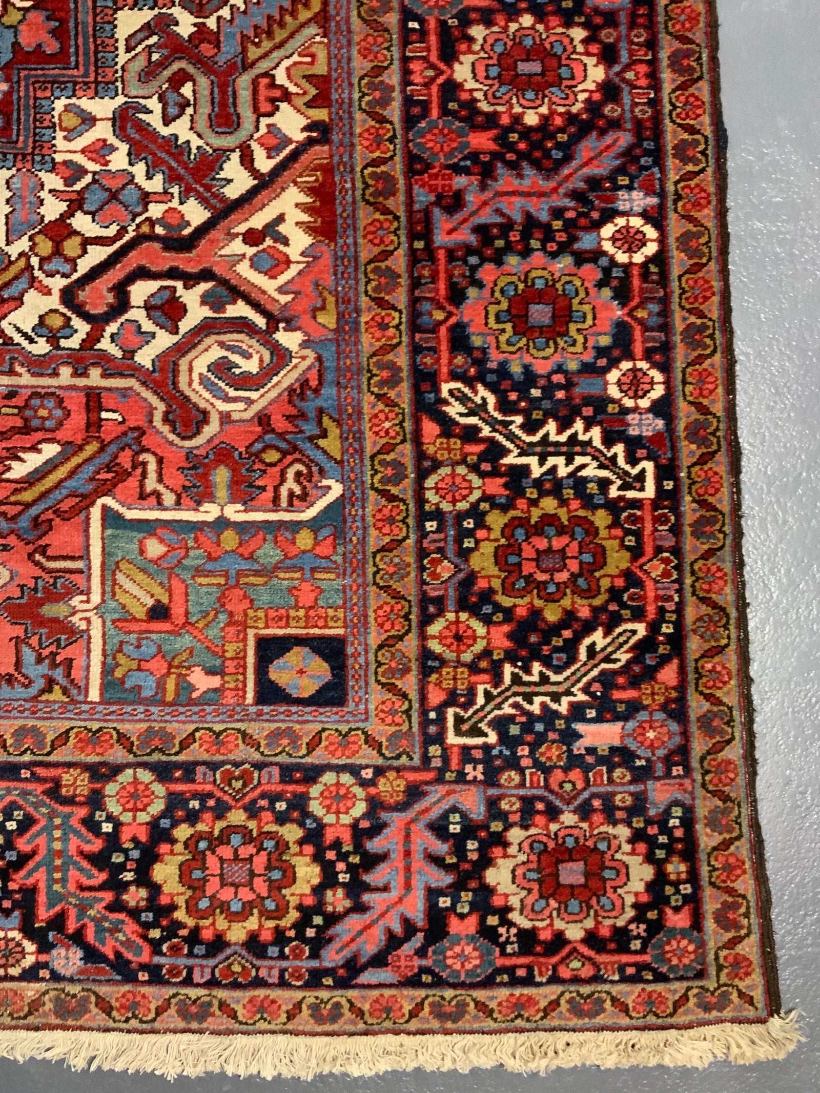 Heriz vintage carpet (402 x 295cm)