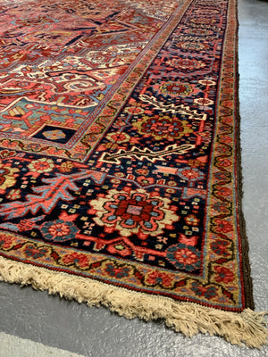 Heriz vintage carpet (402 x 295cm)