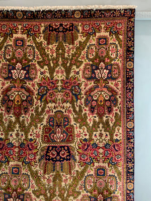 Tabriz vintage carpet (274 x 183cm)