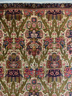 Tabriz vintage carpet (274 x 183cm)