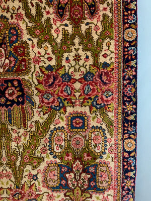 Tabriz vintage carpet (274 x 183cm)