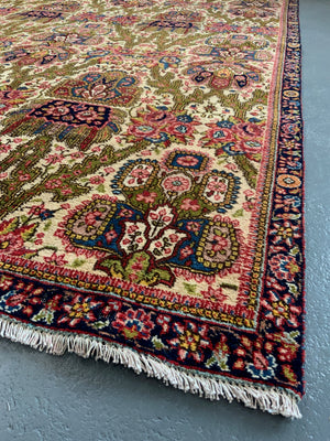 Tabriz vintage carpet (274 x 183cm)