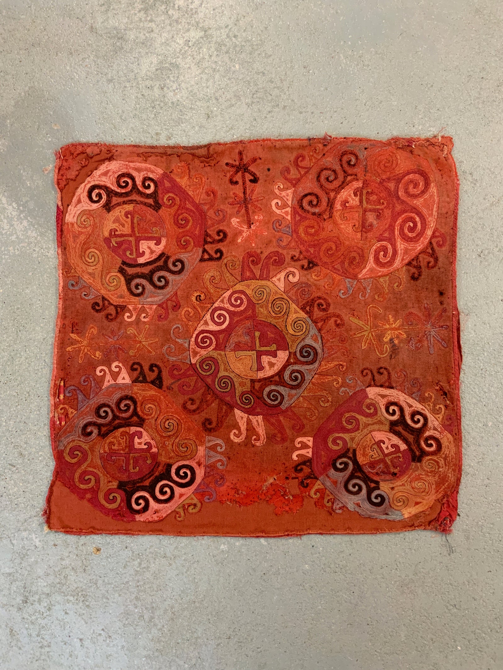 Uzbekistan antique Lakai type embroidery (56 x 56cm) *AF