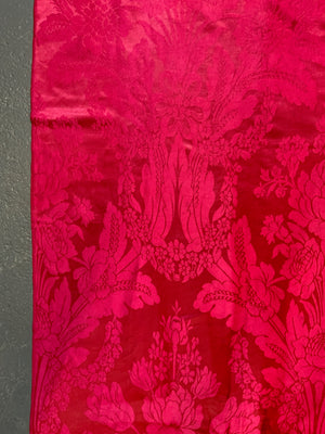 Antique red damask silk 19th C (148 x 148cm)