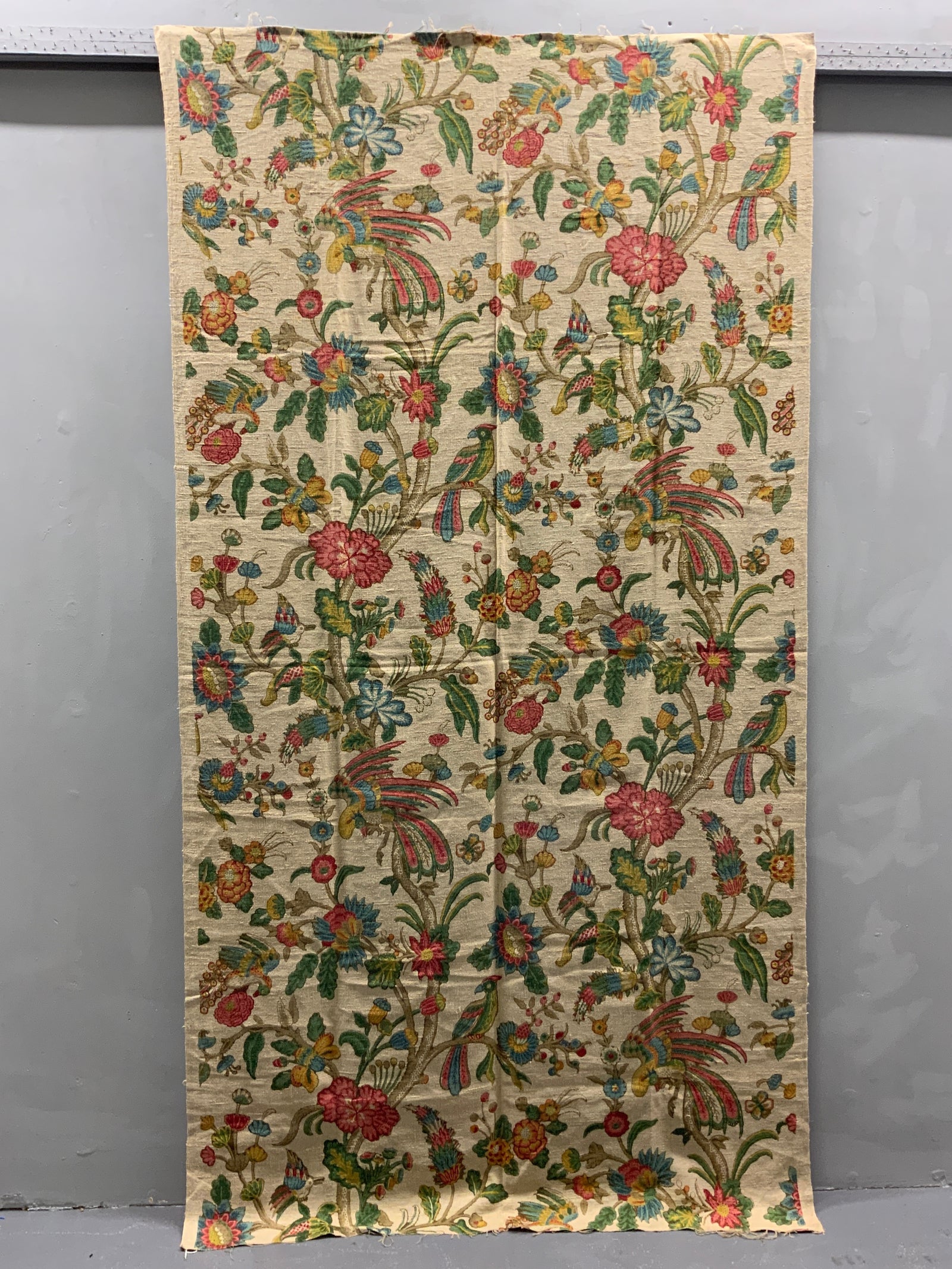 Vintage unused upholstery linen (242 x 126cm)
