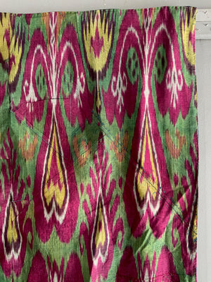 Uzbek / Tajik antique silk ikat (122 x 83cm)