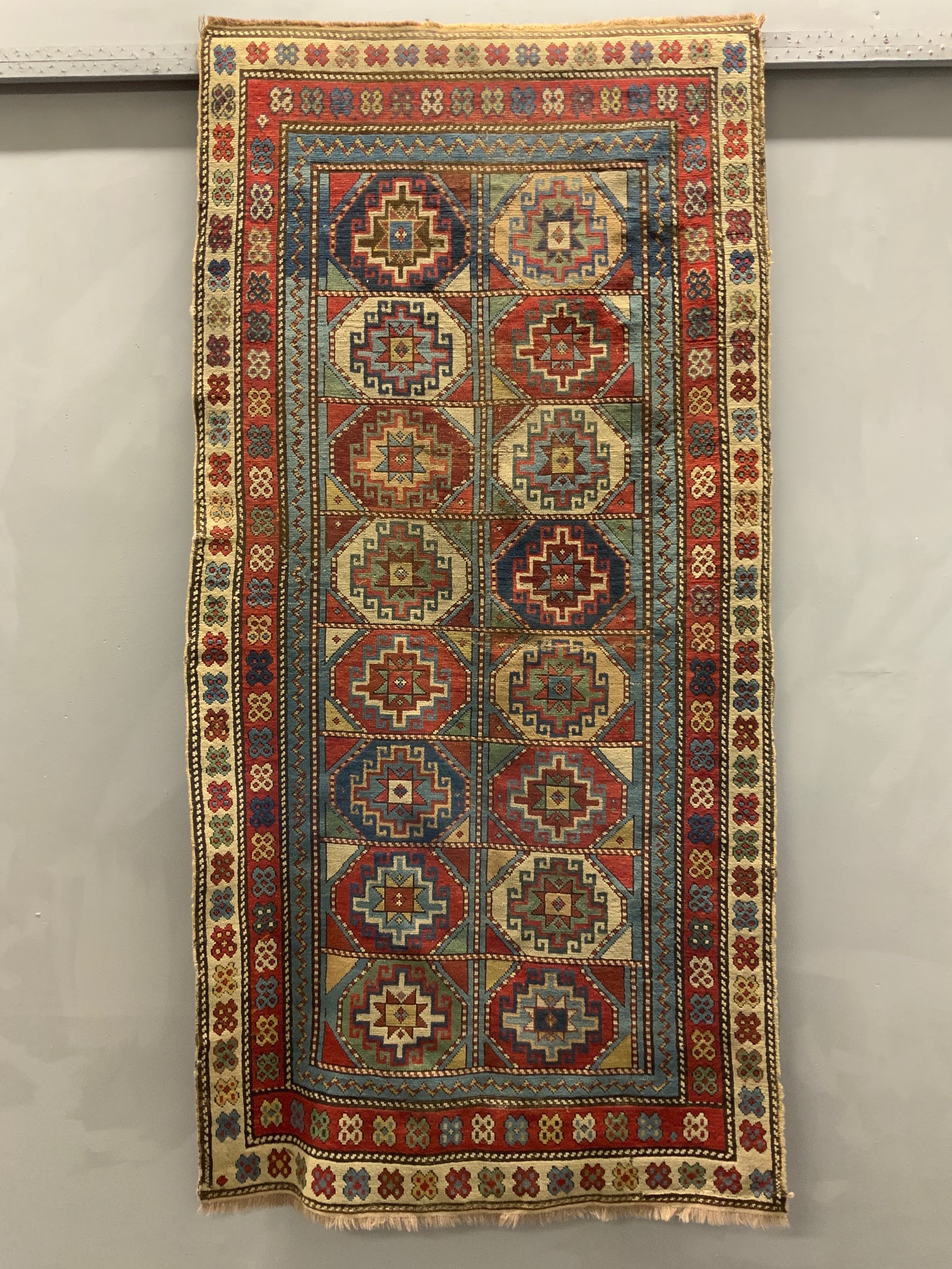 Caucasian Shirvan antique rug (210 x 105cm)