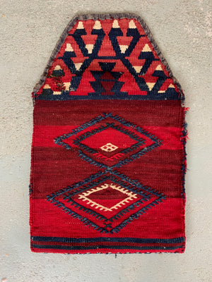 Turkish Denizli kilim shepherd's bag (38 x35cm)