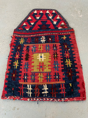 Turkish Denizli kilim shepherd's bag (38 x35cm)