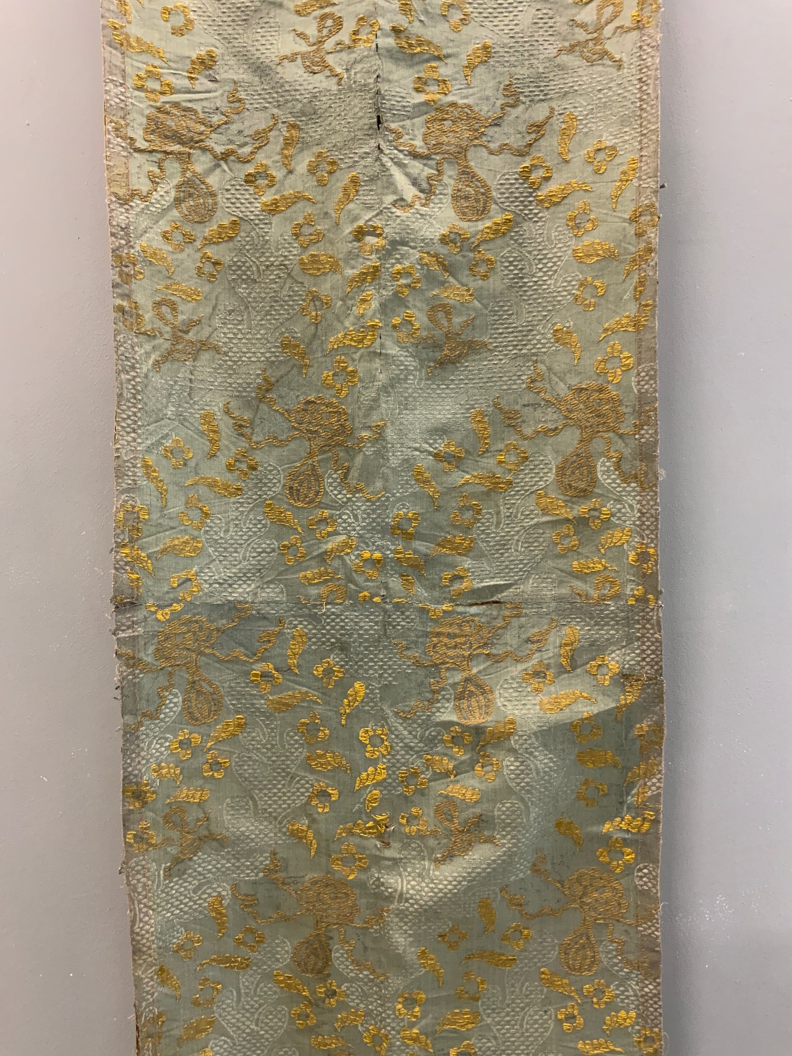 Continental antique silk brocade (192 x 51cm) *AF