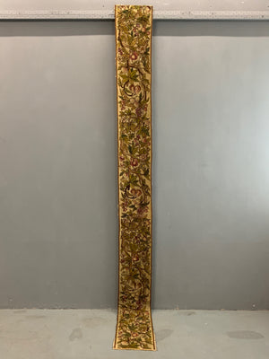 French embroidered vintage band (292 x 28cm)