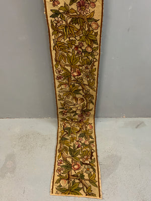French embroidered vintage band (292 x 28cm)