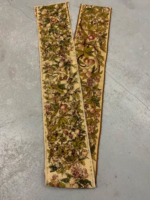 French embroidered vintage band (292 x 28cm)