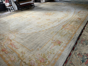 English Wilton 'Axminster' oversize carpet (792 x 485cm)