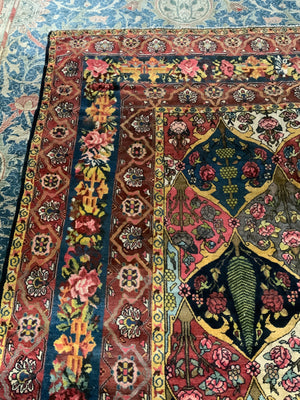 Char Mahal Bactiar oversize carpet (583 x 430cm)