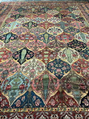 Char Mahal Bactiar oversize carpet (583 x 430cm)