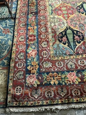 Char Mahal Bactiar oversize carpet (583 x 430cm)