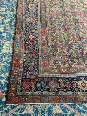 Sarouk Feraghan antique carpet (374 x 321cm)