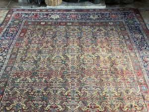 Sarouk Feraghan antique carpet (374 x 321cm)
