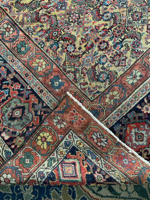 Sarouk Feraghan antique carpet (374 x 321cm)