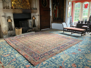 Sarouk Feraghan antique carpet (374 x 321cm)