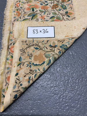 Ottoman towel embroidery silk on linen 19th cent (83 x 36cm)