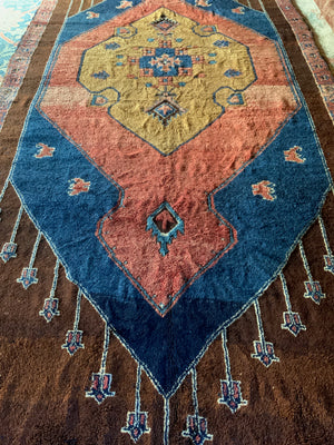 Kurdish Herki oversize 'kelleigh' long carpet from N. Iraq (490 x 232cm)