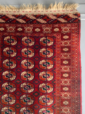 Tekke vintage rug (142 x 105cm)