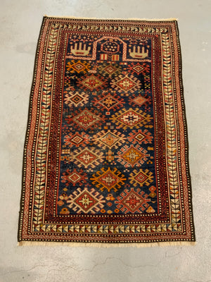 Caucasian antique Shirvan prayer rug (140 x 98cm)
