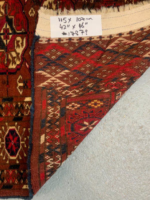 Turkmen antique Tekke khalik rug (115 x 107cm)