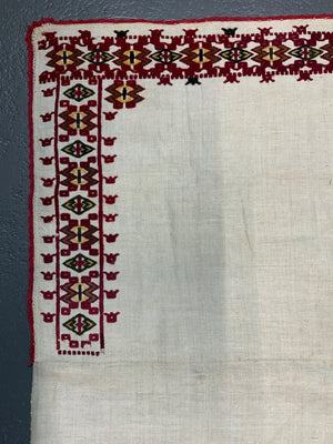 Balkan vintage Bulgarian shawl (93 x 93cm)