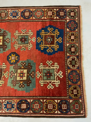 Caucasian antique Kazak Zakatala rug (206 x 165cm)